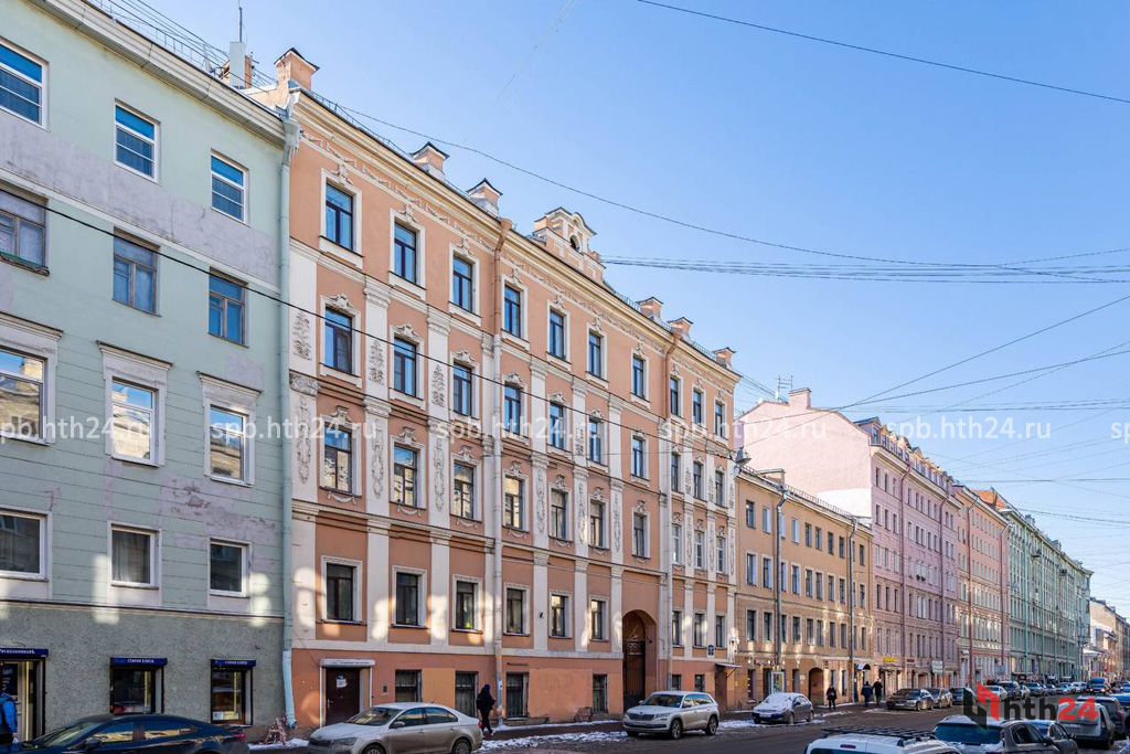 Уникальная квартира-студия посуточно в Санкт-Петербурге на Апраксином переулке