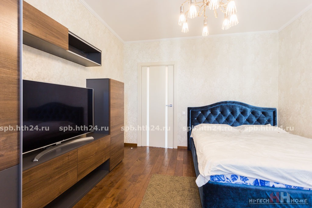 Apartment for rent in the center of St. Petersburg near the Alexander Nevsky Square