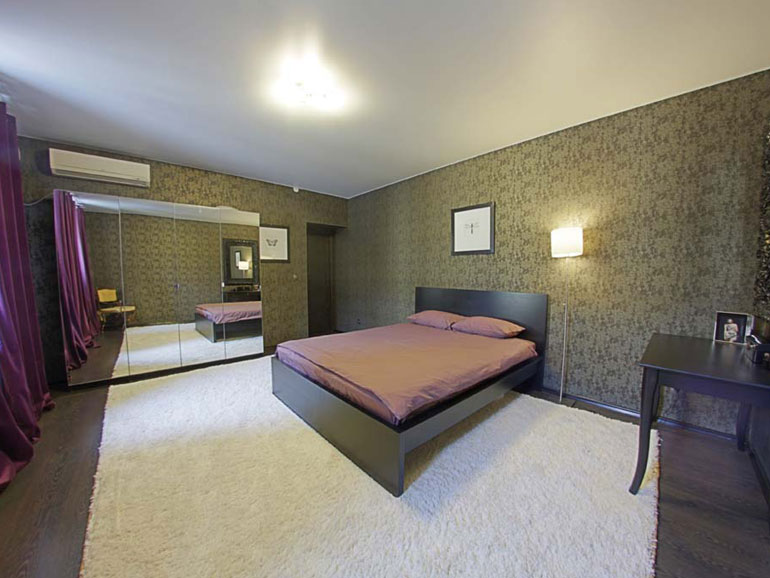Смотреть 3d тур - Two Bedroom Apartment for the Short Term Rent at Millionnaya 11
