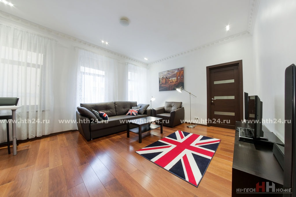 Two-roomed apartments for rent by day on Nevskiy Prospect 119