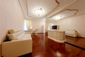 VIP квартира посуточно в Санкт-Петербурге на Невском 79